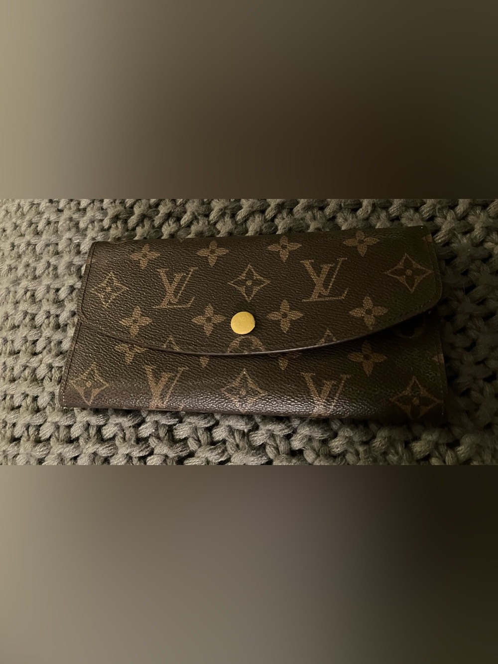 Louis Vuitton Emilie wallet in monogram canvas